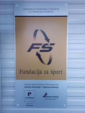 Tabla Fundacije za šport, ki je sofinancirala polovico vrednosti investicije