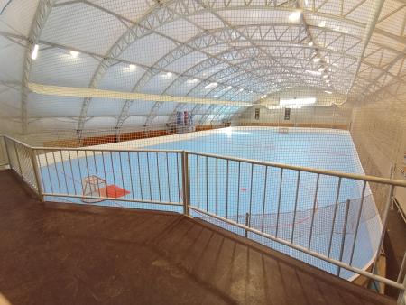 Obnovljena podlaga v športni dvorani Športnega parka Horjul, ki jo je sofinancirala Fundacija za šport